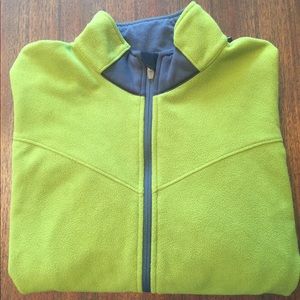 Women’s REI fleece jacket.